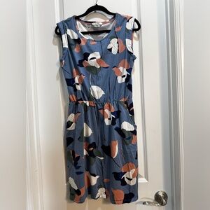 Boden Blue Floral Dress Sz 10 Round Neck ShortSleeve Armpit To Armpit19” Pockets